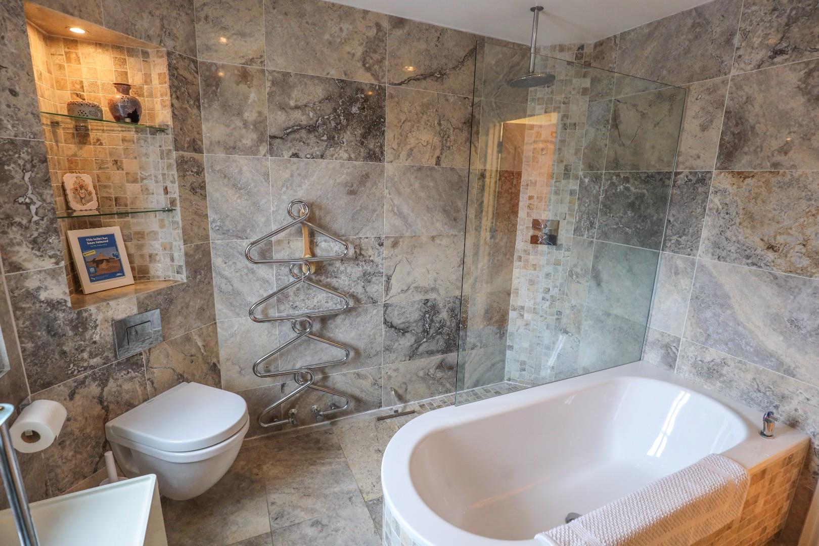 Swn-Y-Nant, Tyle House Close, Llanmaes, Nr Llantwit Major, CF61 2XZ